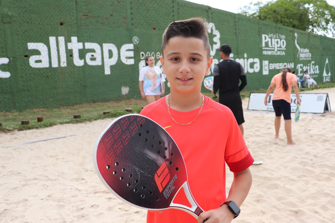 Novas vagas para treinos gratuito de Beach Tennis para todas as crianças e adolescentes de 10 a 17 anos