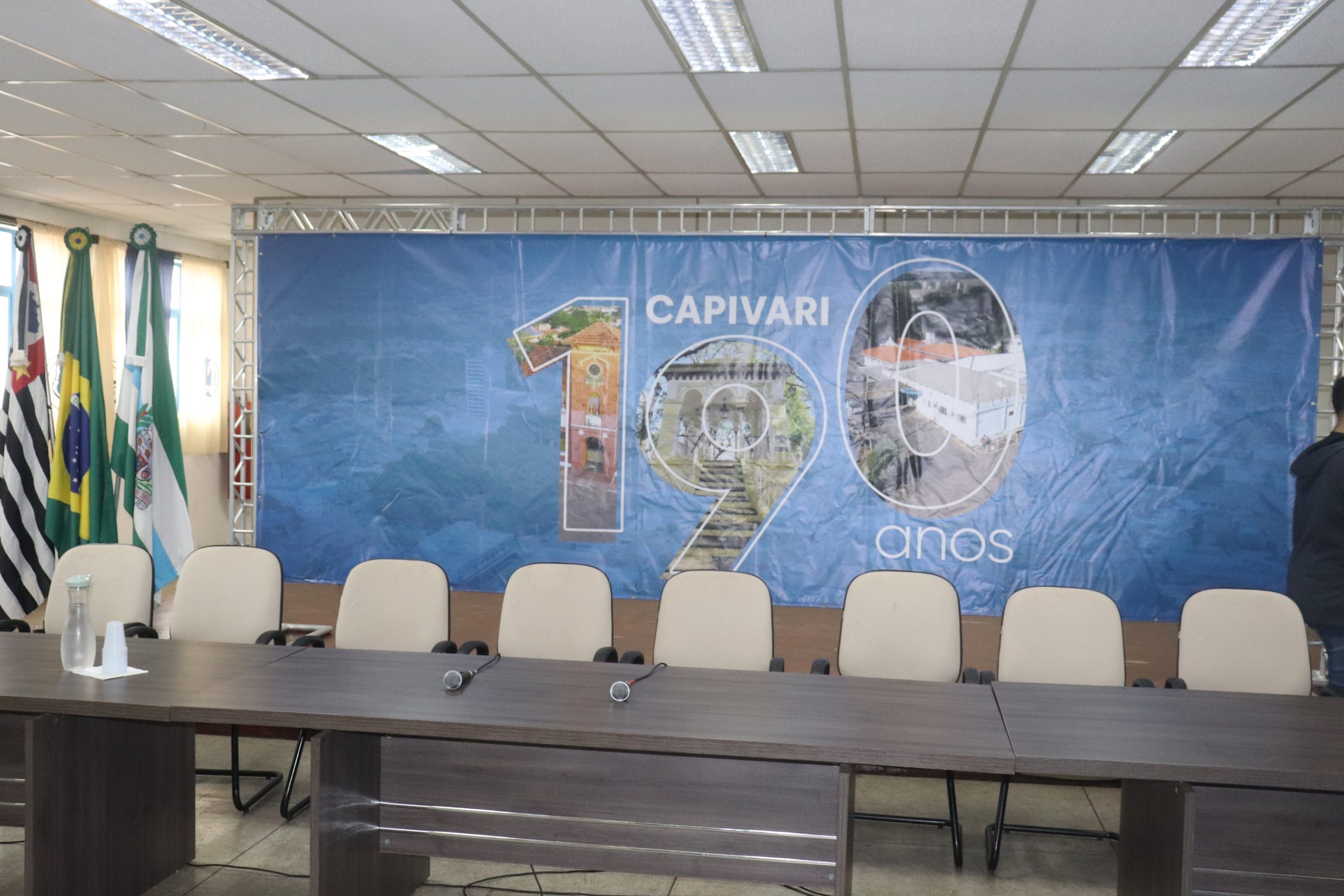 Prefeito e Vice-Prefeito apresentam aos vereadores Projeto de Mobilidade Urbana e Desenvolvimento para Capivari