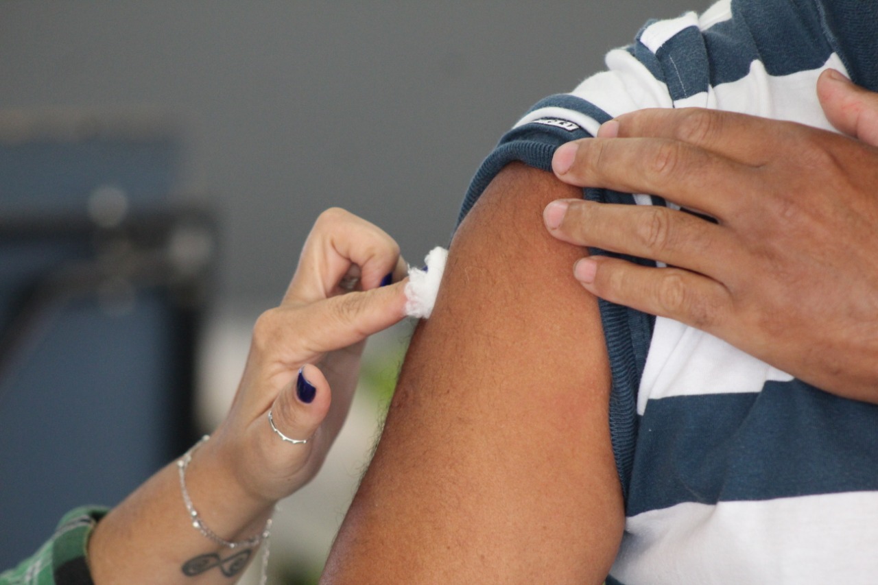Secretaria de Saúde disponibiliza vacina contra a Gripe para população geral