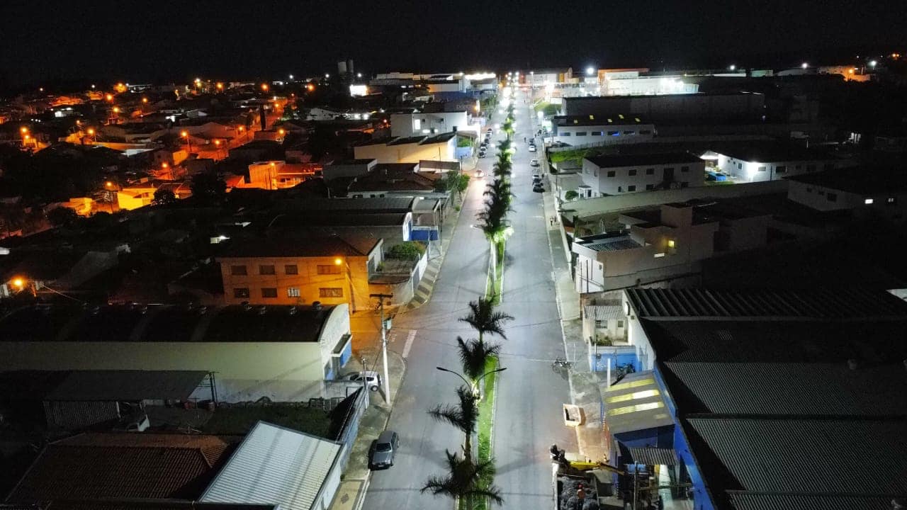 Prefeitura de Capivari anuncia troca de pontos de iluminação; avenida Piratininga está finalizada