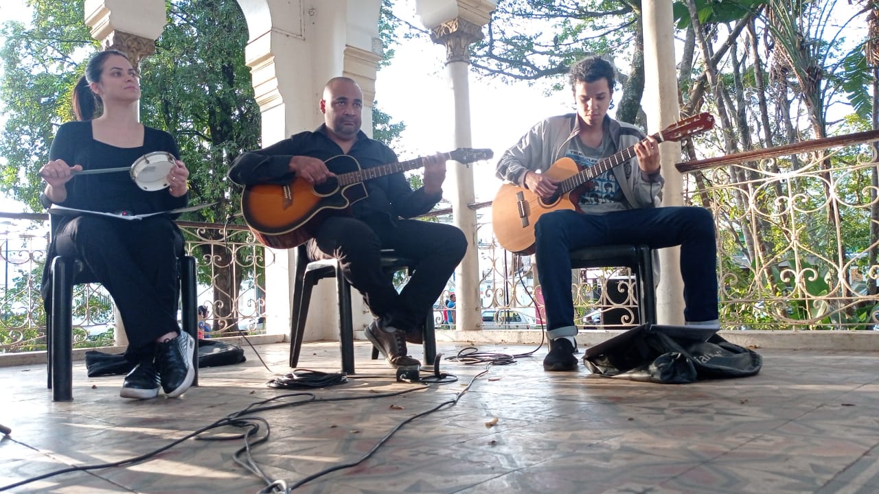 Grupo Seresteiros de Capivari se apresenta na Praça Central neste domingo, dia 27, pelo projeto “Domingos Musicais”