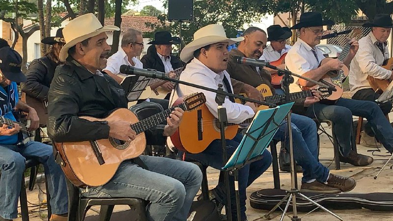 Orquestra de Violeiros de Capivari se apresenta na Praça Central neste domingo, dia 13