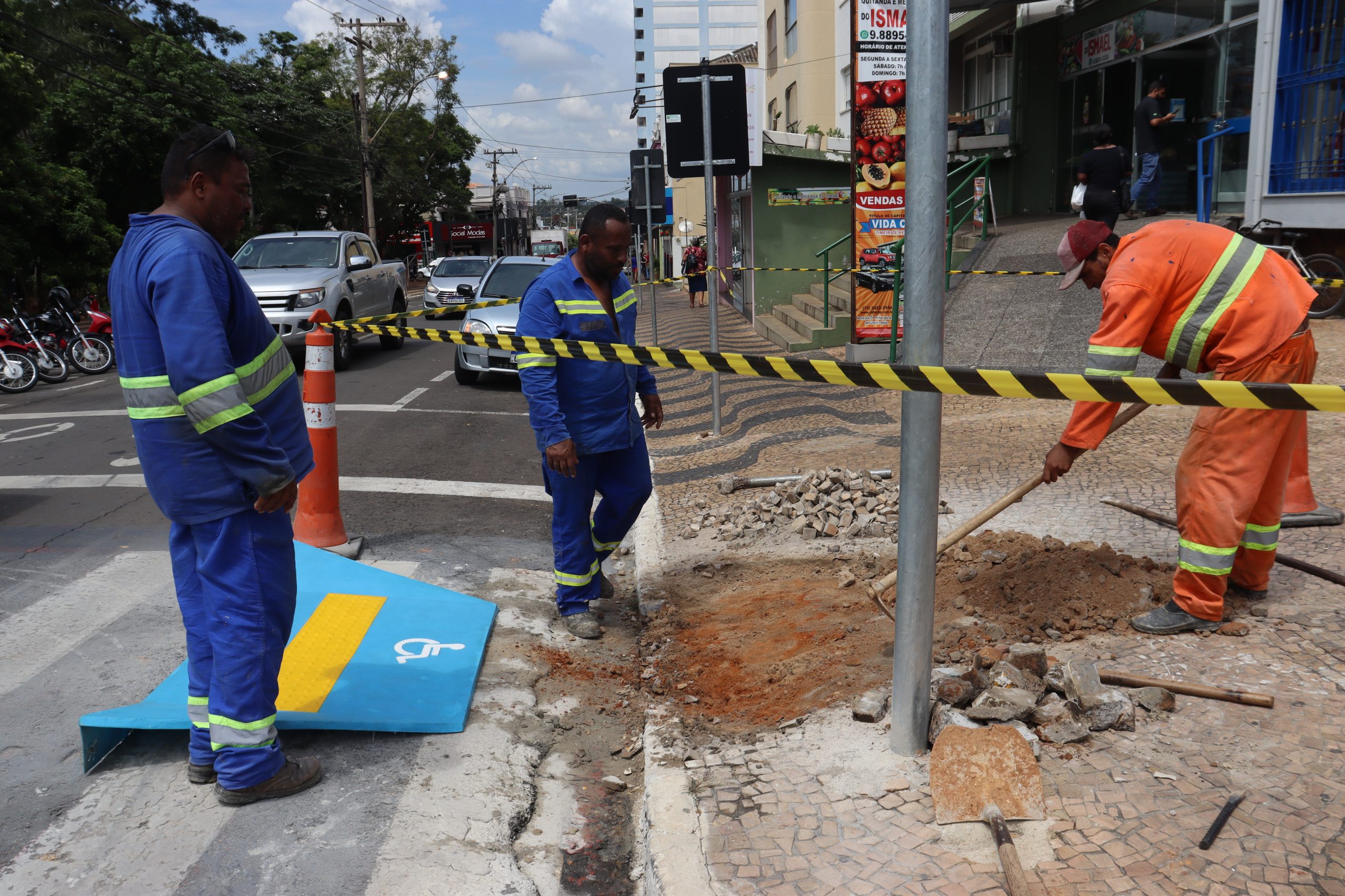 Prefeitura de Capivari inicia a colocação de 50 rampas de acessibilidade