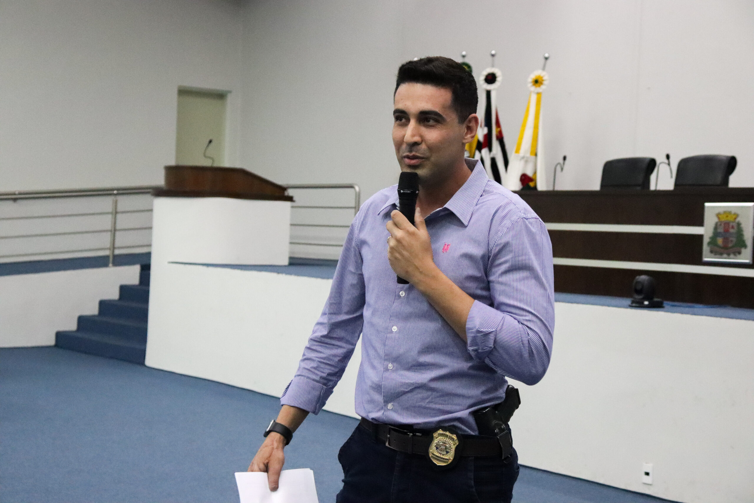 Secretário da Segurança Pública de Capivari aborda cotidiano da vida dos policiais em palestra na Câmara Municipal
