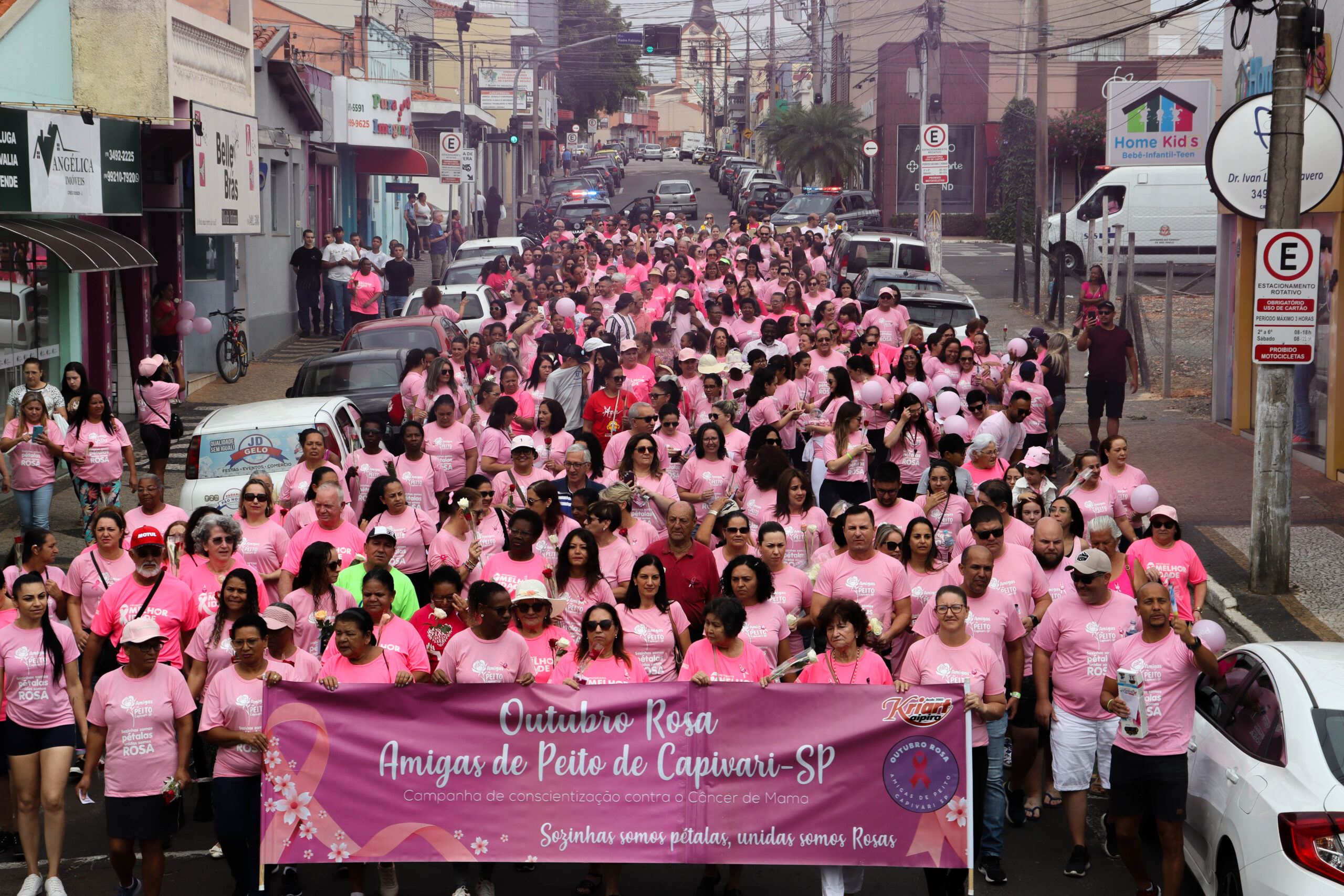 Tradicional Caminhada do “Outubro Rosa” acontece no dia 19 na região central da cidade