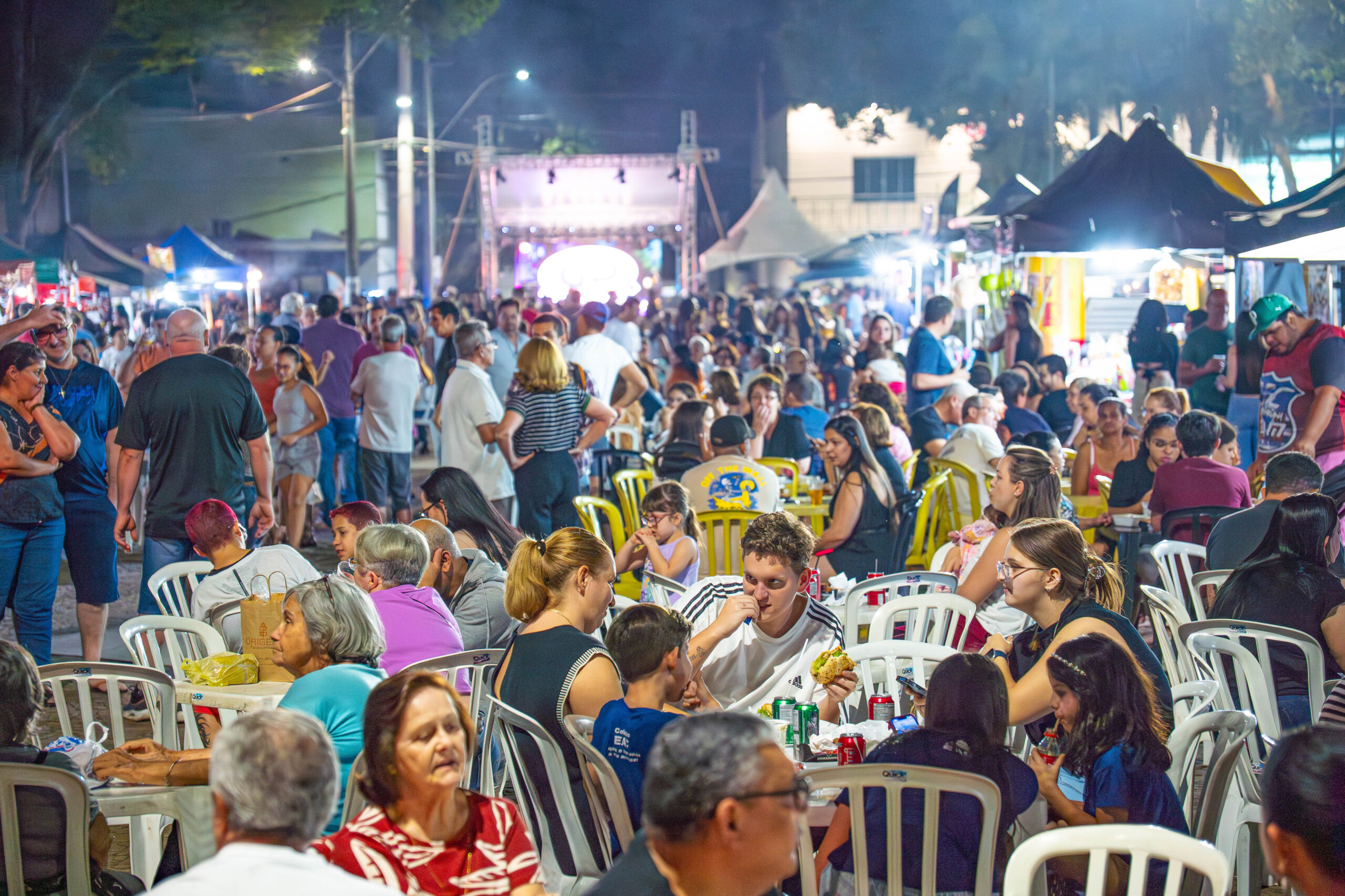 Feira Noturna organiza edição especial em comemoração ao mês da Consciência Negra no dia 06