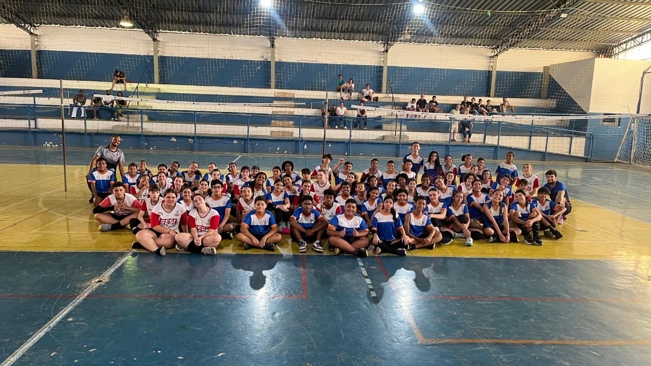 Alunos do Programa ‘Atleta do Futuro’ participam de festival de Mini Vôlei na cidade de Itu
