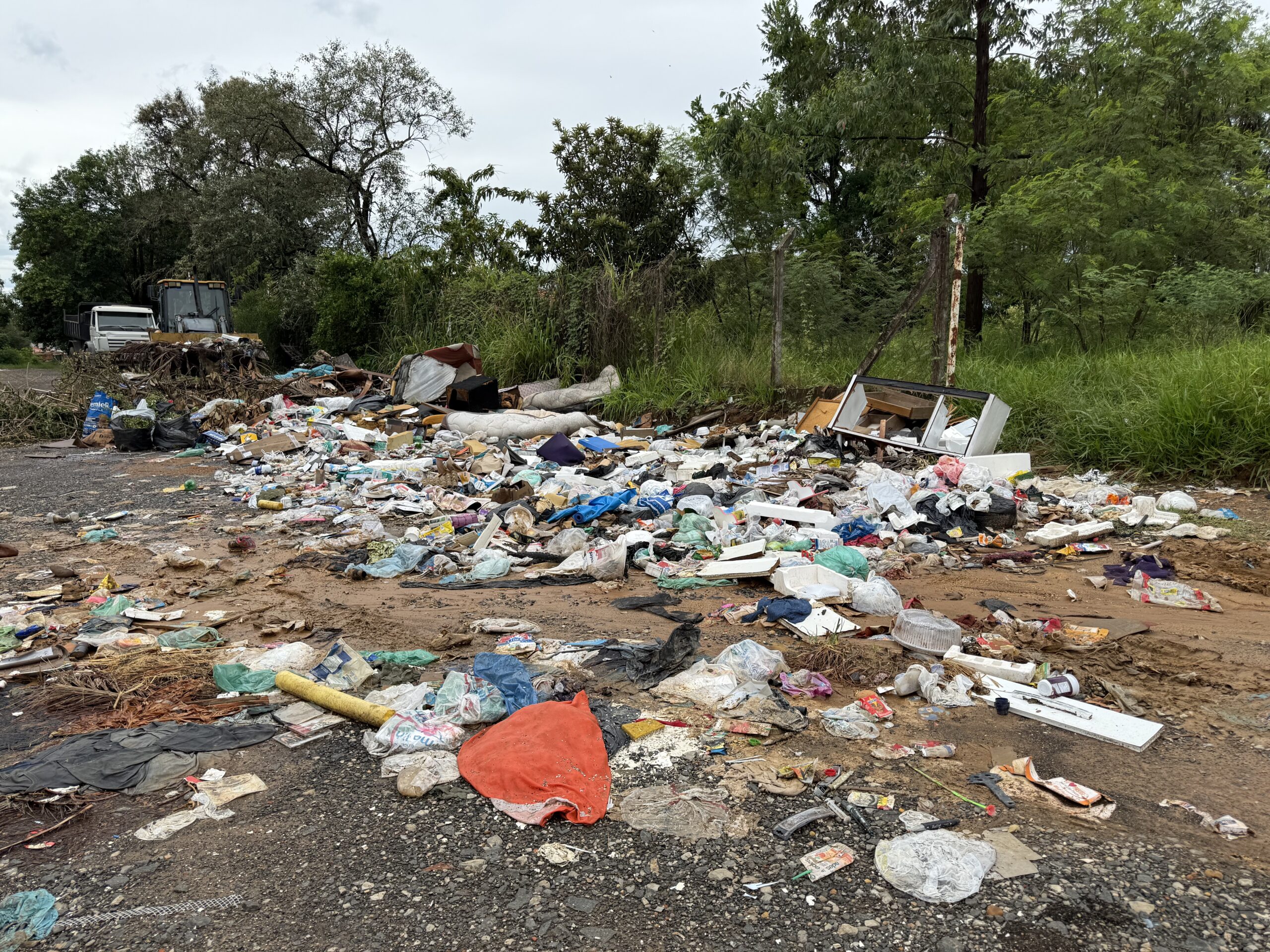 Descarte irregular de lixo em caçambas preocupa Prefeitura de Capivari