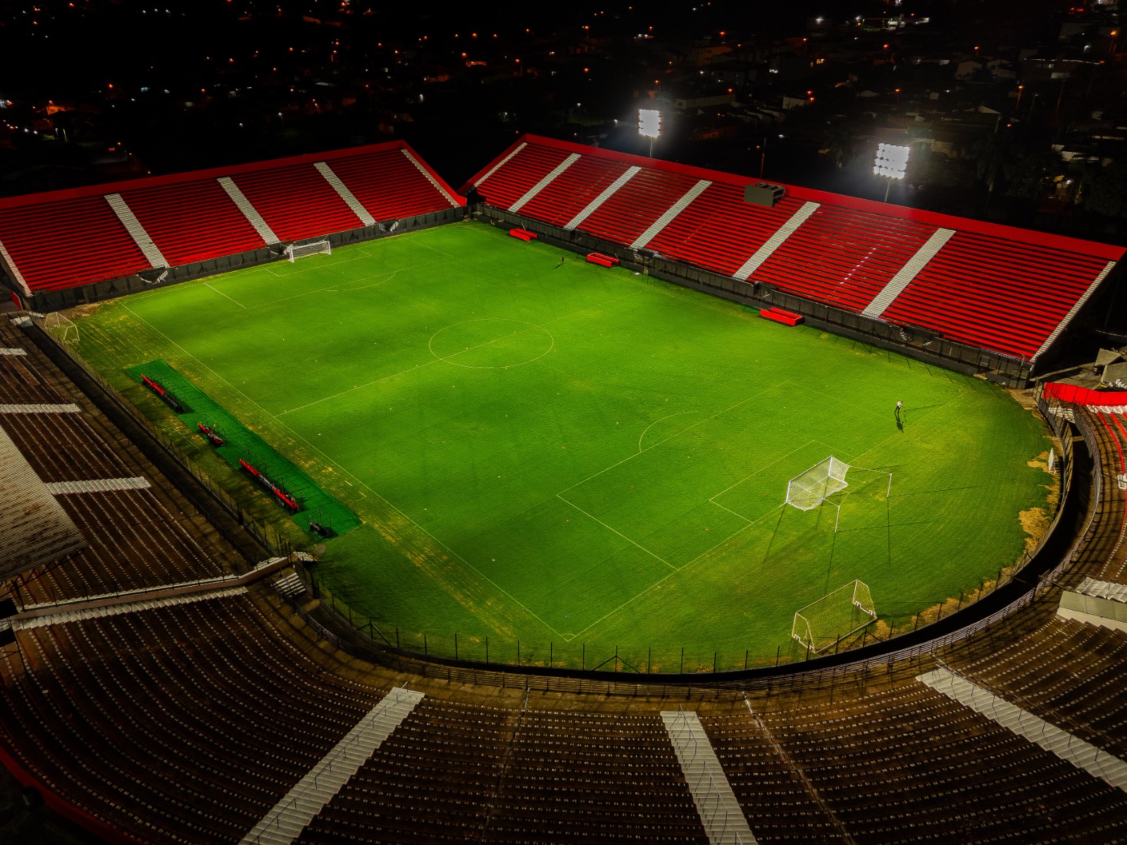 Estádio Carlos Colnaghi recebe primeiro jogo de 2026 nesta terça-feira