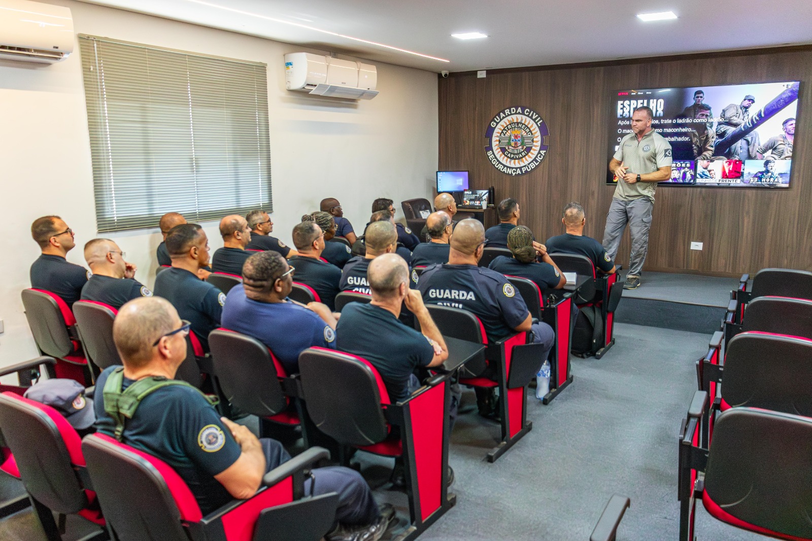 Profissionais da Guarda Civil de Capivari participam de Estágio de Qualificação Profissional